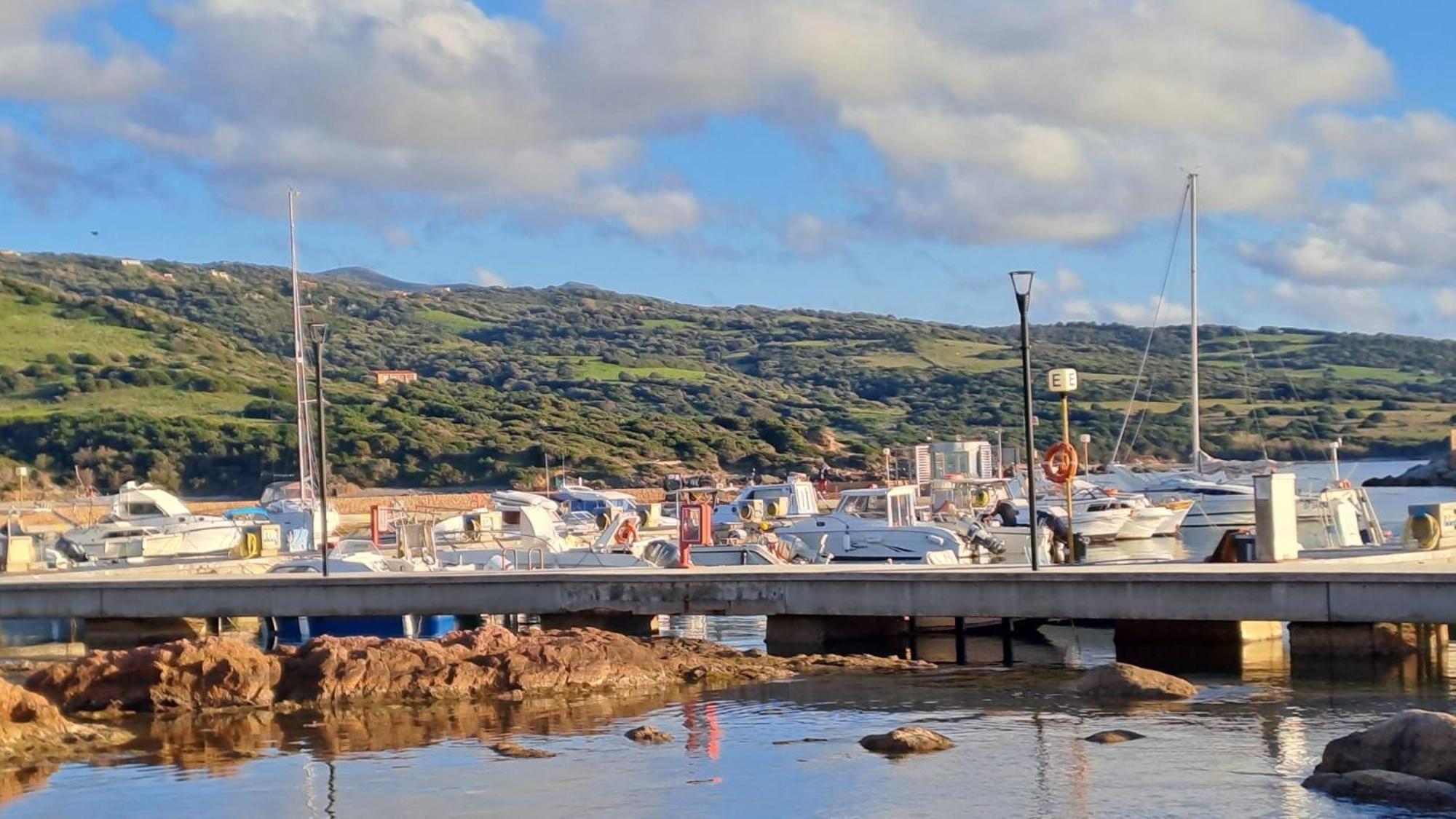 Sardegna Isola Rossa Casa Mirta Vista Mare E Wifi 아파트 외부 사진